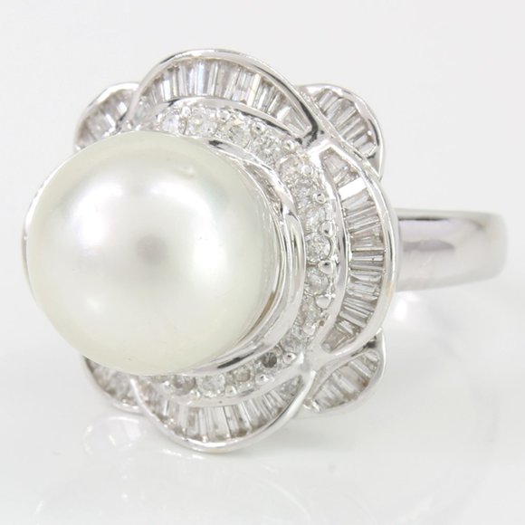 18k White Gold South Sea Cultured Pearl & Diamond Anniversary / Cocktail Ring - Picture 4 of 7